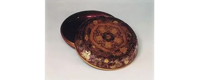 中國嘉德2019春拍精品導(dǎo)覽 | 髹飾夢繁華——元明清宮廷漆器